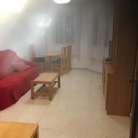 Apartment Inviting 2-bed In Historical Spain