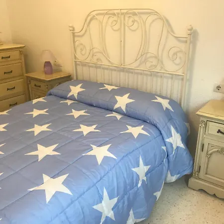 Apartment Inviting 2-bed In Historical Spain *